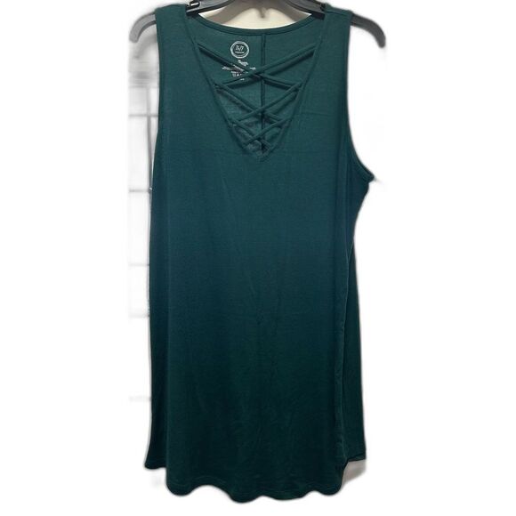 Maurices 24/7 Lattice Tank. Green Blue Teal Flowy Cutout (639) - Picture 1 of 5